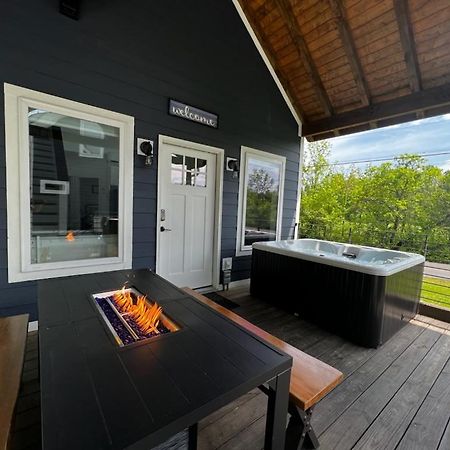 Appartement Modern Smoky Mountain Tiny House à Pigeon Forge Extérieur photo