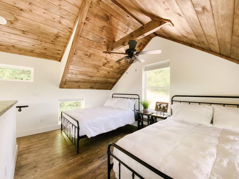 Appartement Modern Smoky Mountain Tiny House à Pigeon Forge Extérieur photo