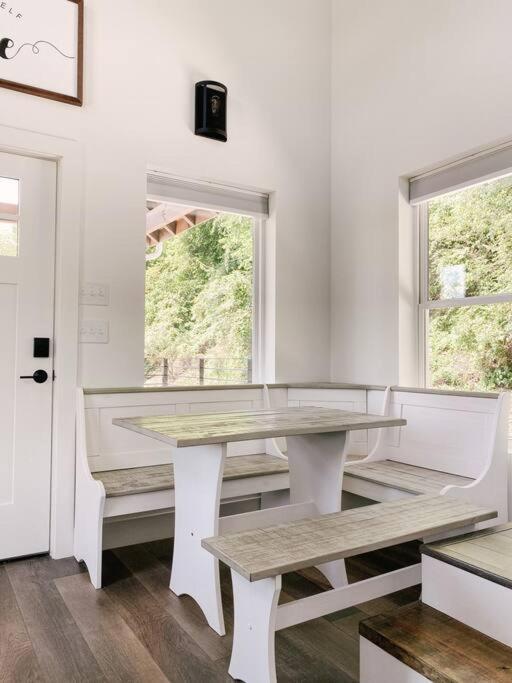 Appartement Modern Smoky Mountain Tiny House à Pigeon Forge Extérieur photo