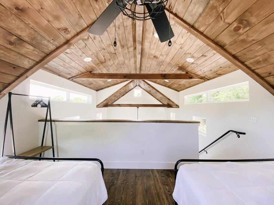 Appartement Modern Smoky Mountain Tiny House à Pigeon Forge Extérieur photo