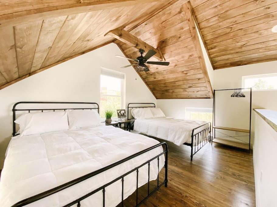 Appartement Modern Smoky Mountain Tiny House à Pigeon Forge Extérieur photo